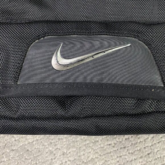 Nike Messenger Bag Black Departure Laptop Golf Crossbody Shoulder - Picture 2 of 16